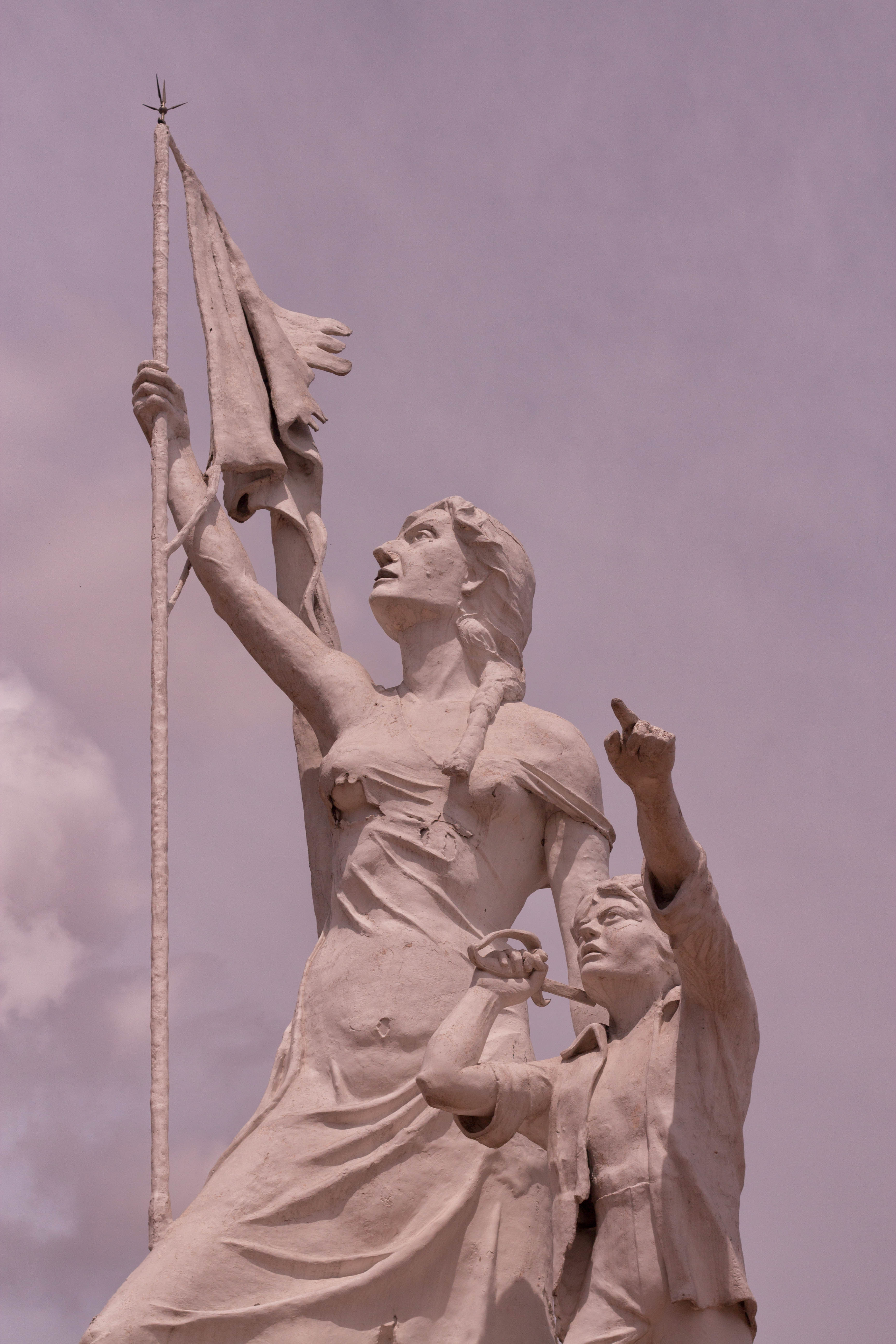 Asuncion - The Las Residentas monument